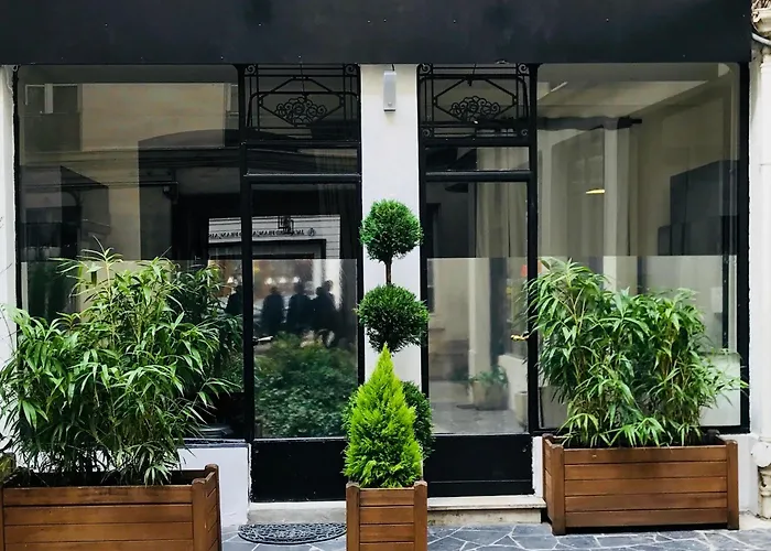 Parisian Studios Design By Kenzo
